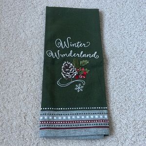 NWOT winter dish towel